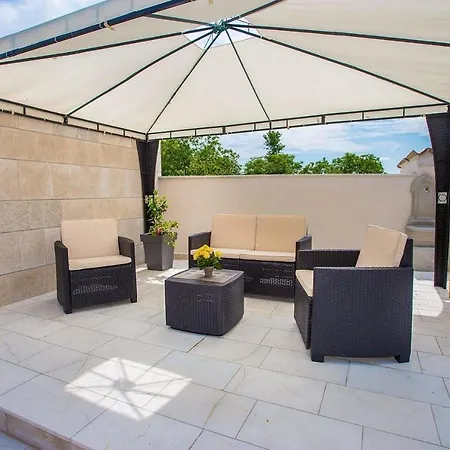 Simone Tatil Evi
