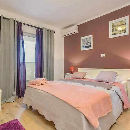 Simone Tatil Evi Danjeli