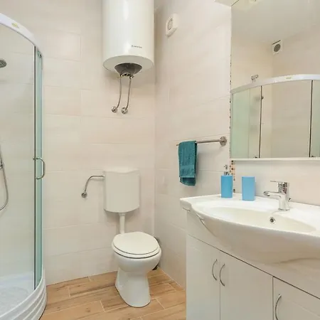Simone Tatil Evi Danjeli